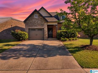 369 KINGSTON CIRCLE, Birmingham, AL 35211