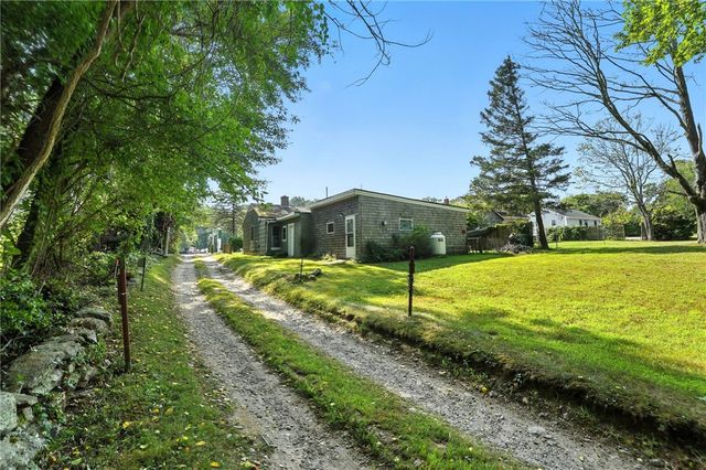 1907 Kingstown Road, South Kingstown, RI 02879