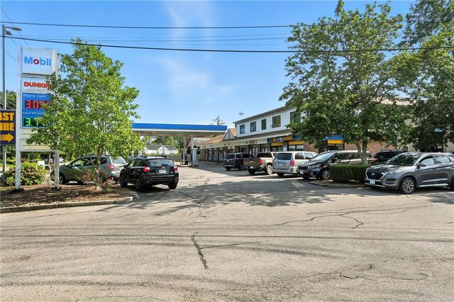 1907 Kingstown Road, South Kingstown, RI 02879