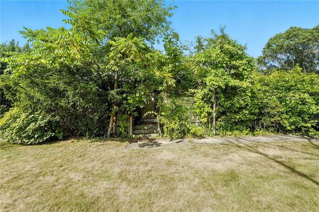 1907 Kingstown Road, South Kingstown, RI 02879