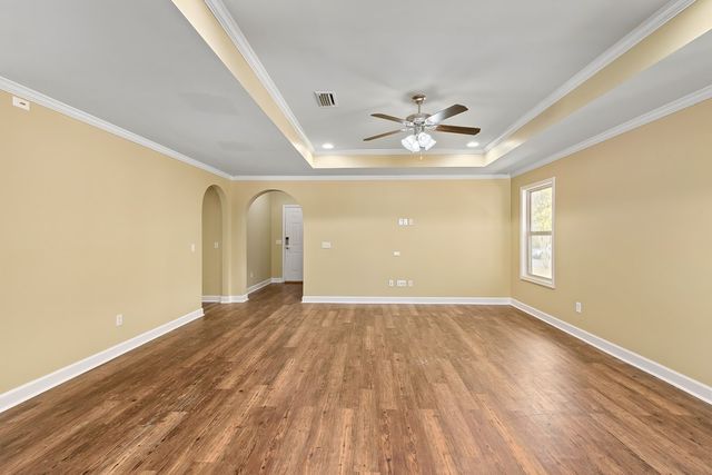 239 Bougainvillea Cir, Dothan, AL 36301