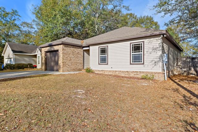 239 Bougainvillea Cir, Dothan, AL 36301