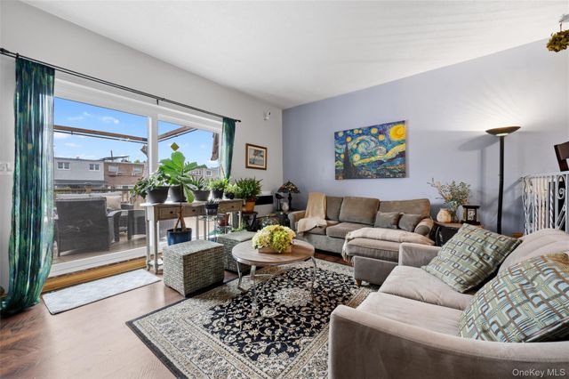 4230 E Tremont Avenue, Bronx, NY 10465