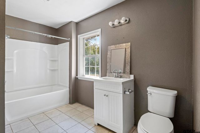 3826 W Highway 11, Daingerfield, TX 75638