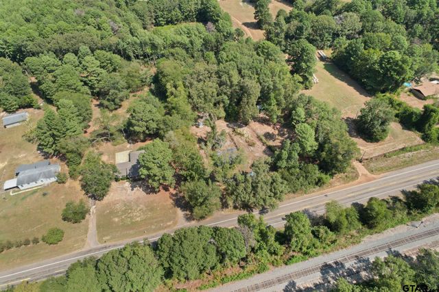 3826 W Highway 11, Daingerfield, TX 75638