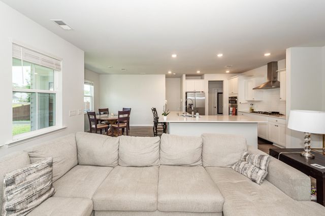 116 Slater Lake Lane, Summerville, SC 29483
