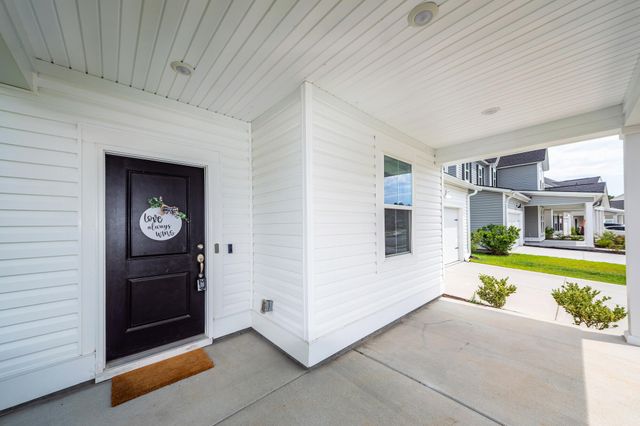 116 Slater Lake Lane, Summerville, SC 29483