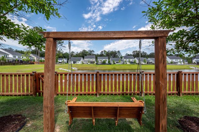 116 Slater Lake Lane, Summerville, SC 29483