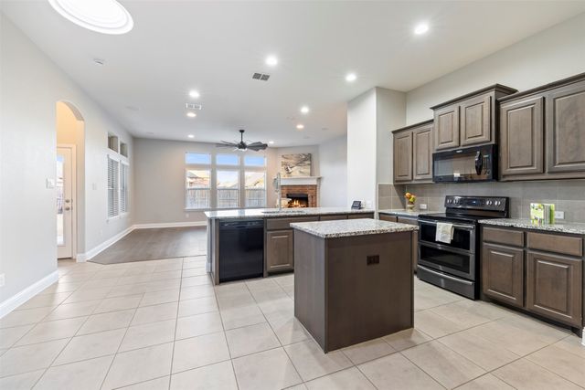 268 Hilltop Drive, Justin, TX 76247