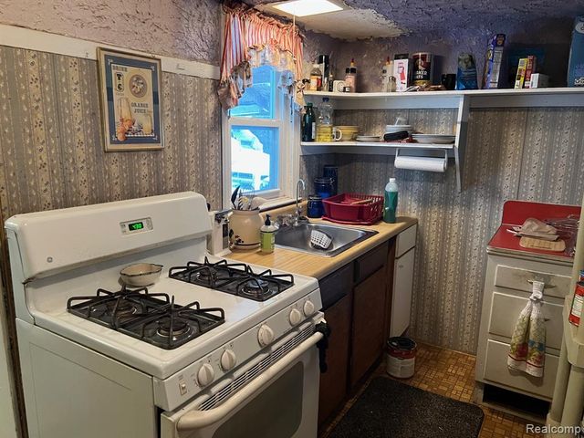 4384 Newark Road, Attica, MI 48412