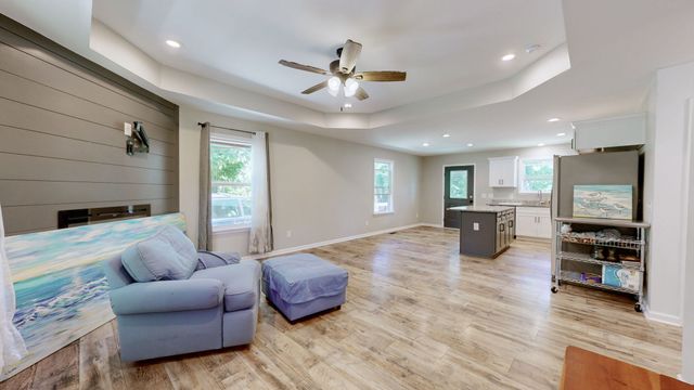 695 Hog Back Ridge Rd, Bethpage, TN 37022