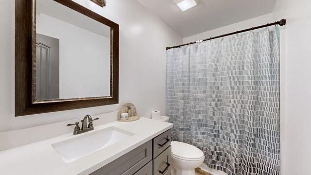 695 Hog Back Ridge Rd, Bethpage, TN 37022
