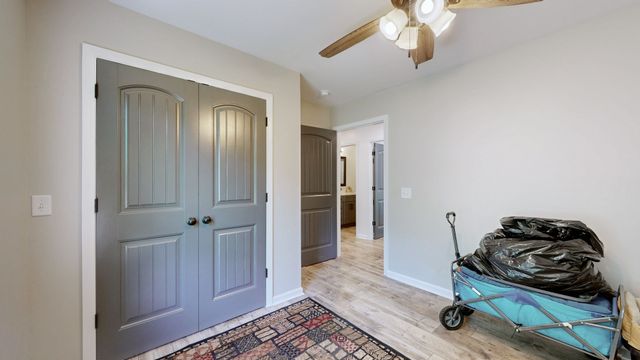 695 Hog Back Ridge Rd, Bethpage, TN 37022