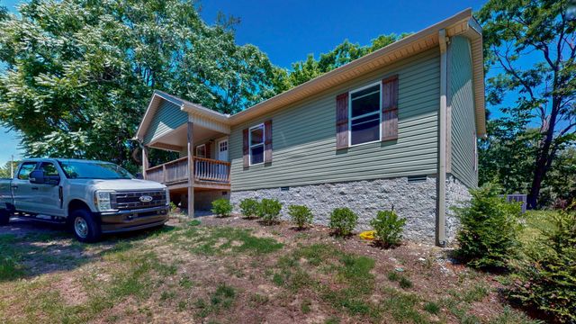 695 Hog Back Ridge Rd, Bethpage, TN 37022