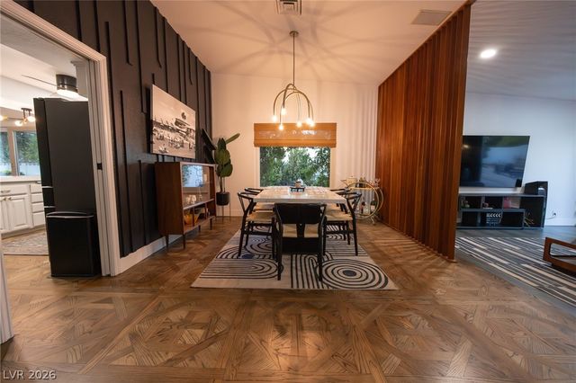 1901 Plaza De La Cruz, Las Vegas, NV 89102