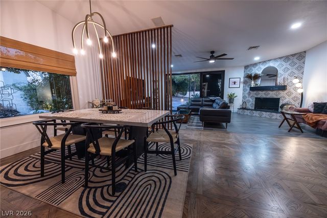 1901 Plaza De La Cruz, Las Vegas, NV 89102