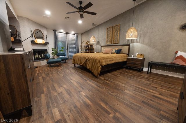 1901 Plaza De La Cruz, Las Vegas, NV 89102