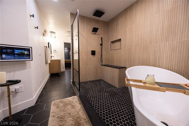 1901 Plaza De La Cruz, Las Vegas, NV 89102