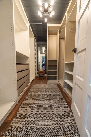 1901 Plaza De La Cruz, Las Vegas, NV 89102