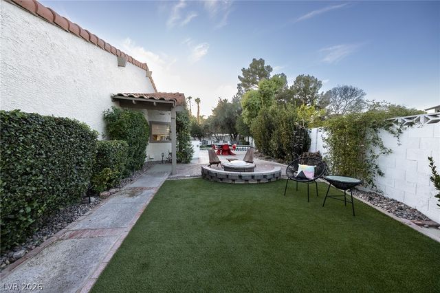 1901 Plaza De La Cruz, Las Vegas, NV 89102