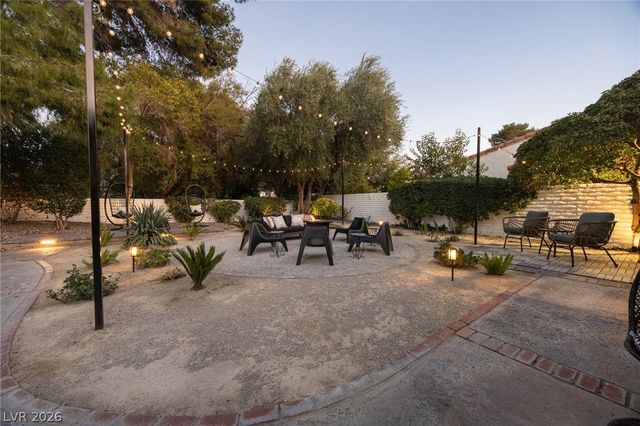 1901 Plaza De La Cruz, Las Vegas, NV 89102