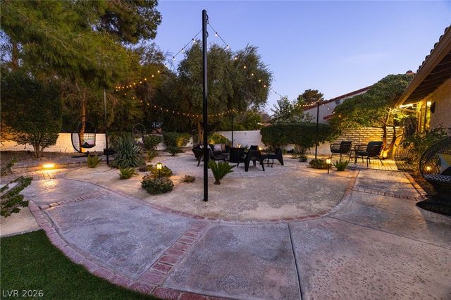 1901 Plaza De La Cruz, Las Vegas, NV 89102