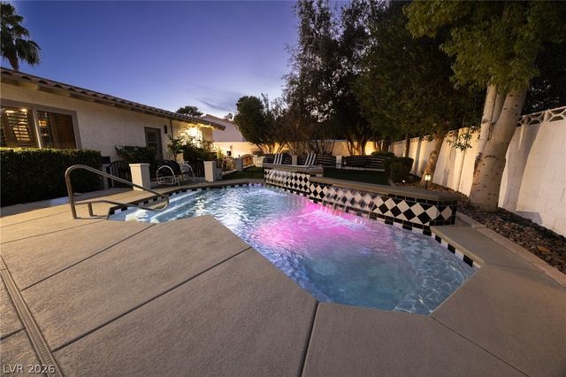 1901 Plaza De La Cruz, Las Vegas, NV 89102