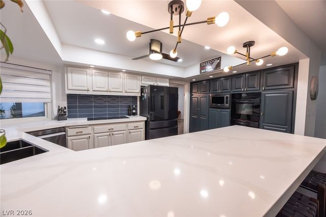 1901 Plaza De La Cruz, Las Vegas, NV 89102