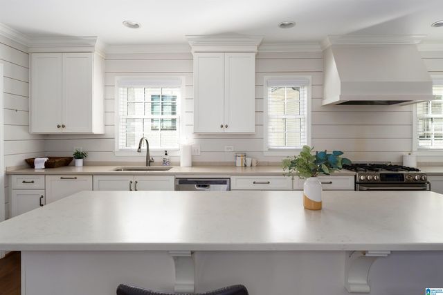 1745 WELLINGTON ROAD, Homewood, AL 35209