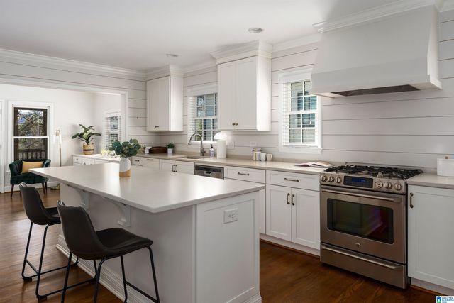 1745 WELLINGTON ROAD, Homewood, AL 35209