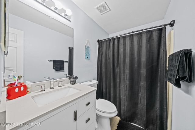 831 Koln Court NW, Palm Bay, FL 32907