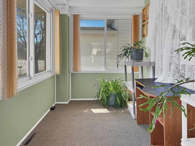 207 West Street, Wonewoc, WI 53968