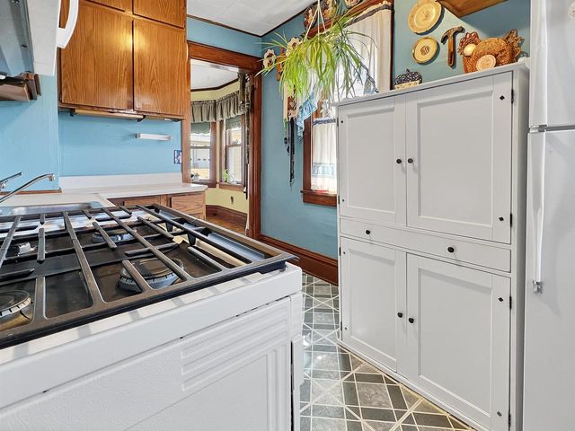 207 West Street, Wonewoc, WI 53968