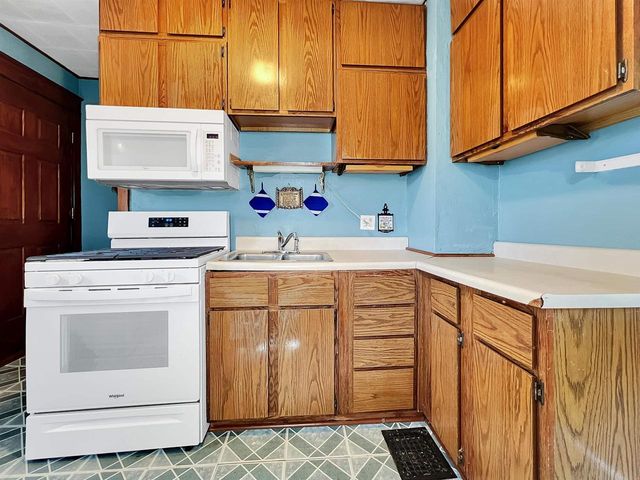 207 West Street, Wonewoc, WI 53968