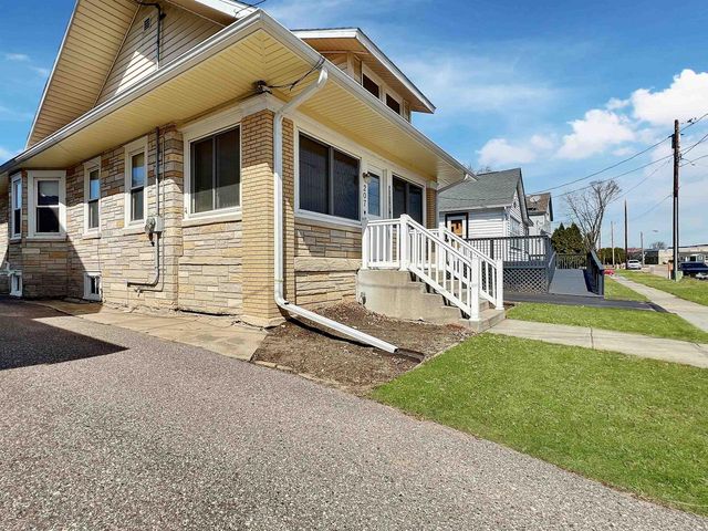 207 West Street, Wonewoc, WI 53968