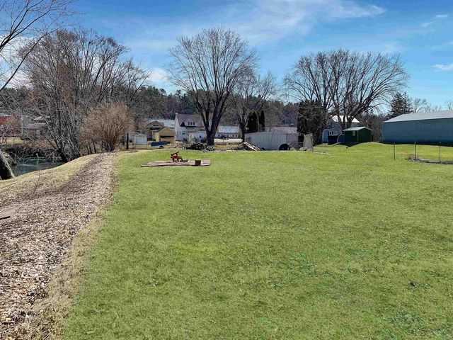 207 West Street, Wonewoc, WI 53968