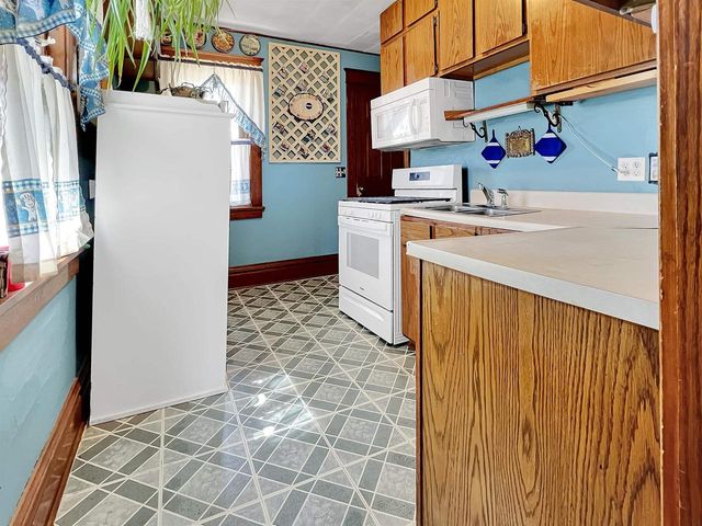 207 West Street, Wonewoc, WI 53968