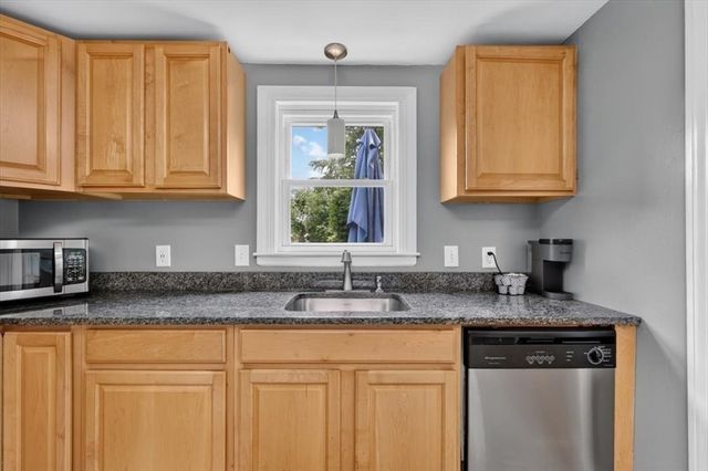 15 Russell Rd, Whitman, MA 02382