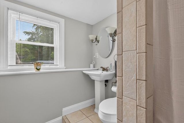 15 Russell Rd, Whitman, MA 02382