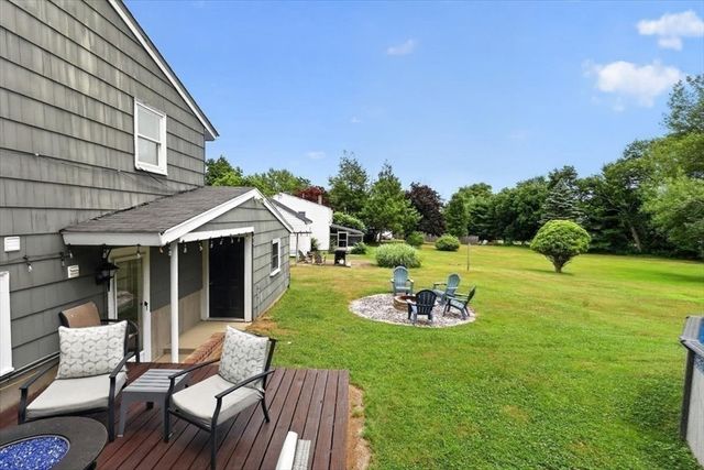 15 Russell Rd, Whitman, MA 02382