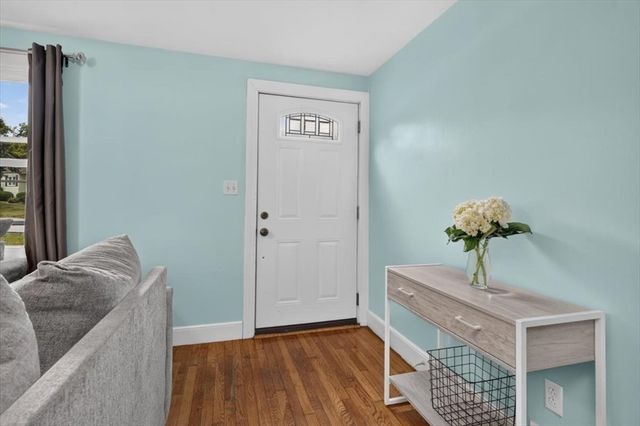 15 Russell Rd, Whitman, MA 02382