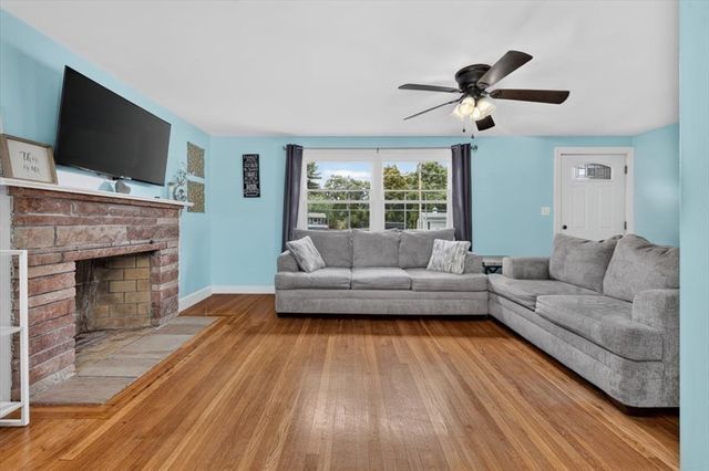 15 Russell Rd, Whitman, MA 02382