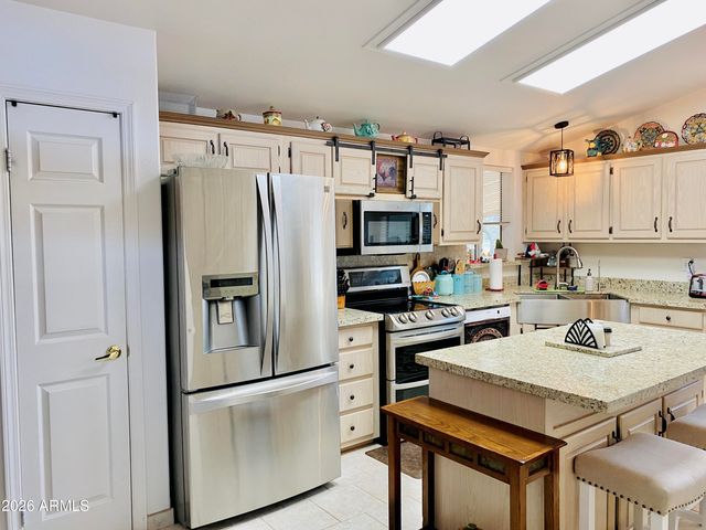 3901 E PINNACLE PEAK Road 384, Phoenix, AZ 85050