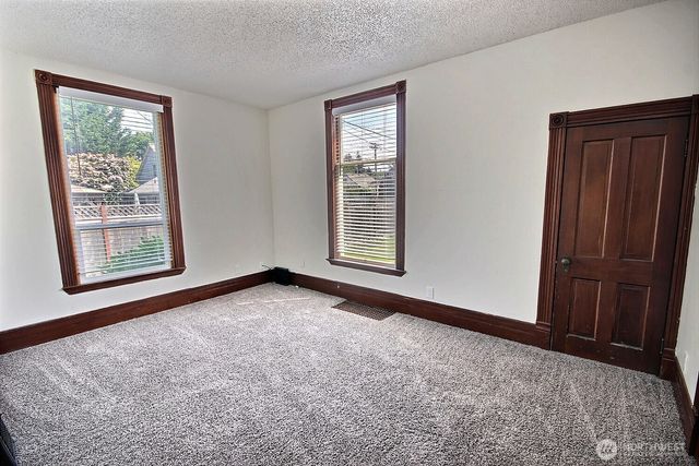 414 Sumner Avenue, Sumner, WA 98390