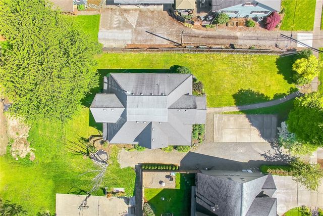 414 Sumner Avenue, Sumner, WA 98390