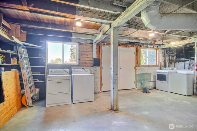 414 Sumner Avenue, Sumner, WA 98390