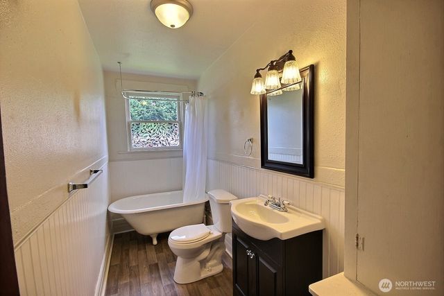 414 Sumner Avenue, Sumner, WA 98390