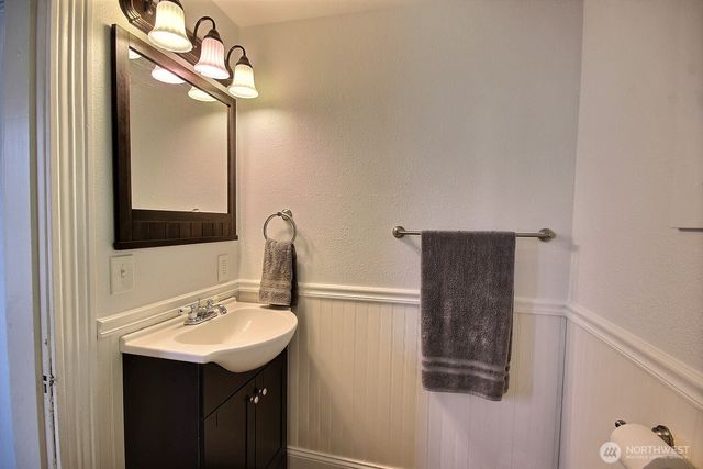 414 Sumner Avenue, Sumner, WA 98390