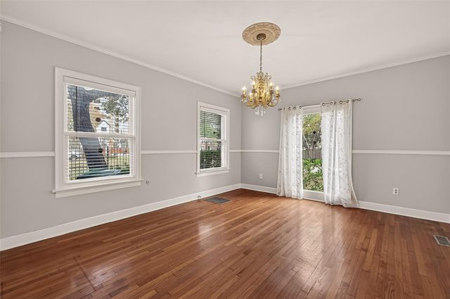 7128 Staffordshire Boulevard, Houston, TX 77030