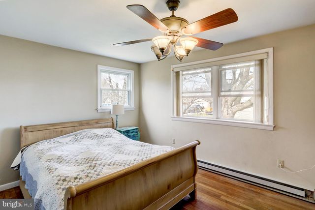 640 MEADOW DR, Honey Brook, PA 19344